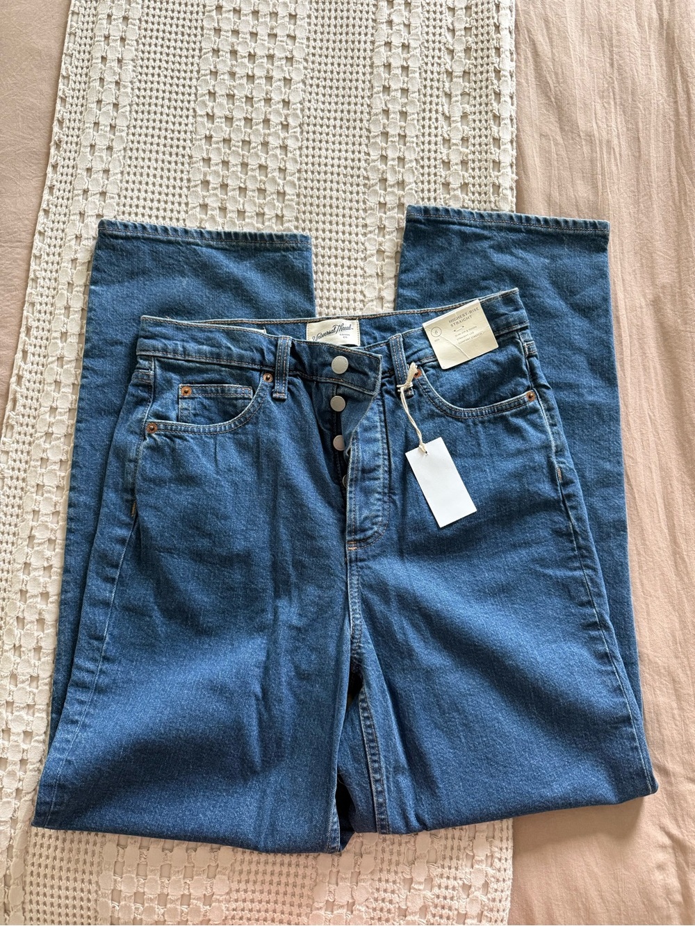 NEW Universal Thread Highest-Rise Straight-Leg Jeans Size 6